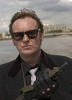 photo Philip Glenister