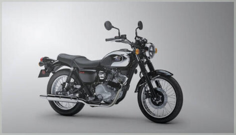 Kawasaki Meguro S1 im Stil eines modernen Klassiker-Motorrads in einer Garage